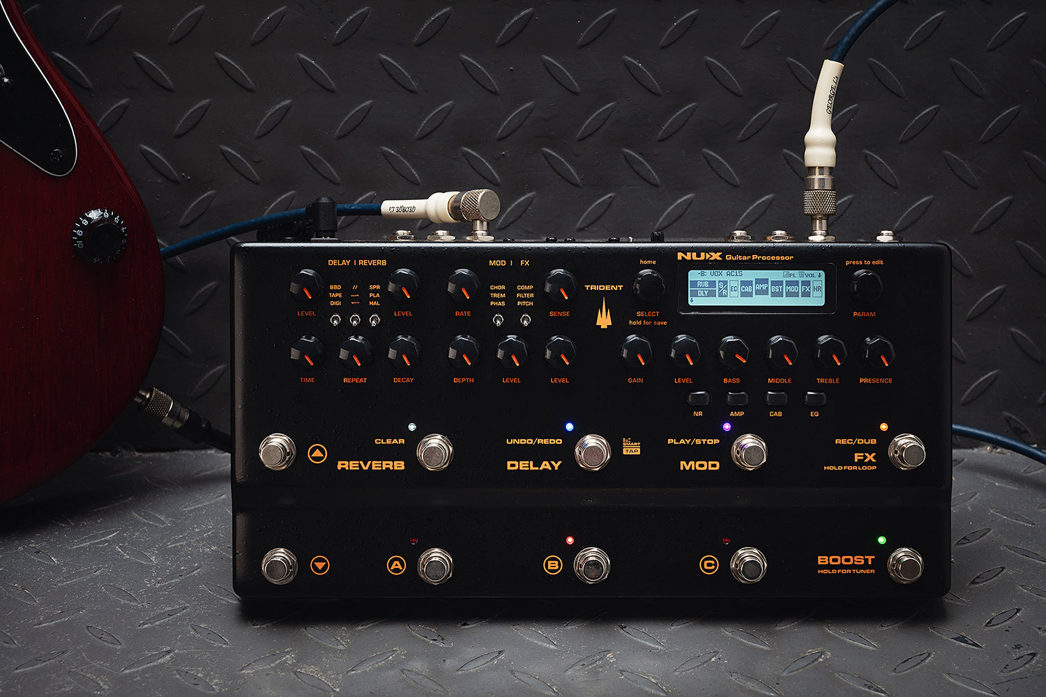 Nux Trident Integrated Amp Modeller and Multi-Effects