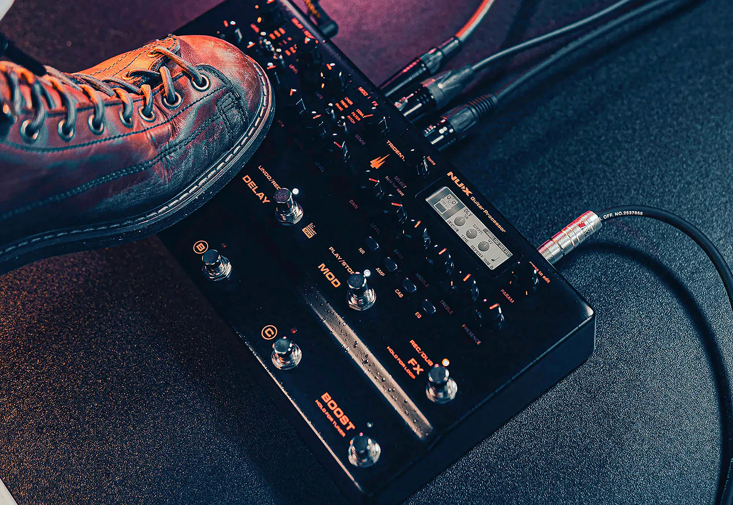Nux Trident Integrated Amp Modeller and Multi-Effects