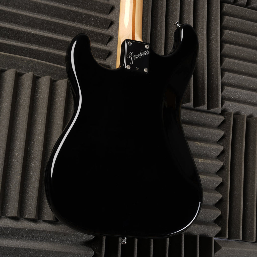 Fender Standard Stratocaster with Maple Fretboard 1983 - Black