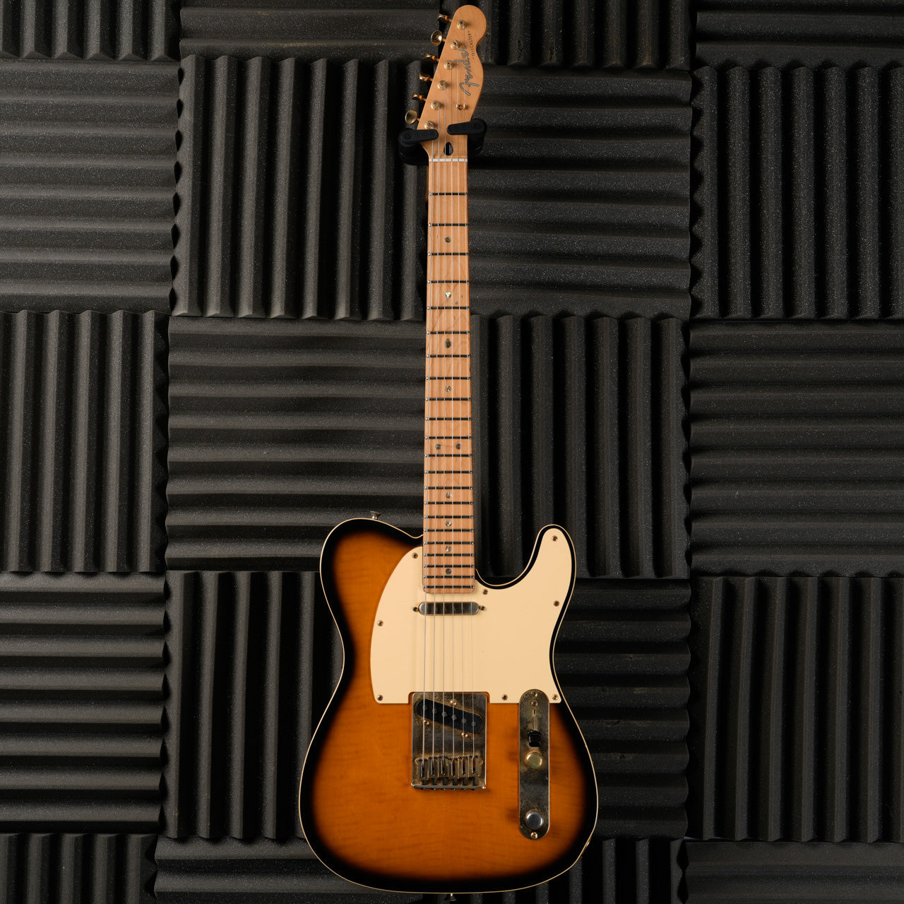 Fender DK-133 (DR. K) Hirofumi Tokutake - 1994 - 2-Tone Sunburst