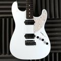 Fender MIJ Elemental Stratocaster 2023 - Nimbus White