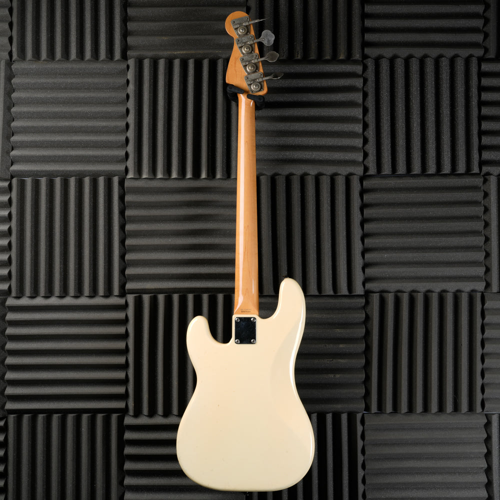 Fender PB-70 Precision Bass Reissue CIJ - 2004 - Olympic White