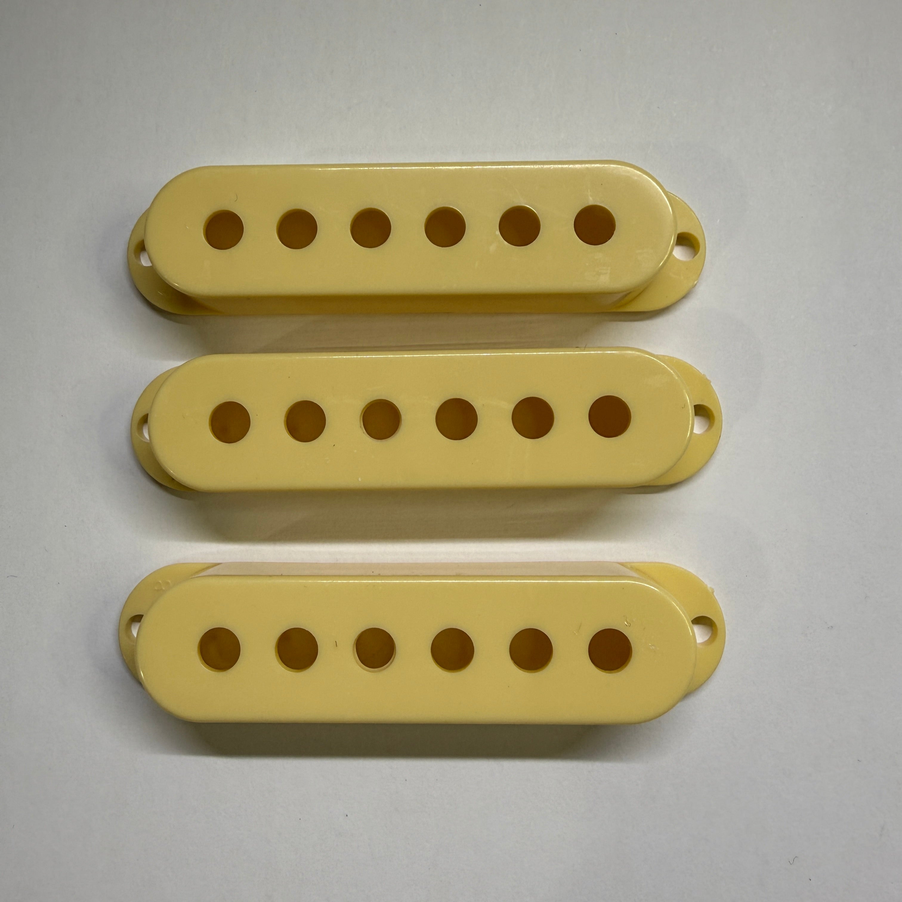 Single Coil Pickup Cover set (3 pc) for ST style guitar, Size 48mm, 50mm, 52mm, Colour Cream, Black, White
