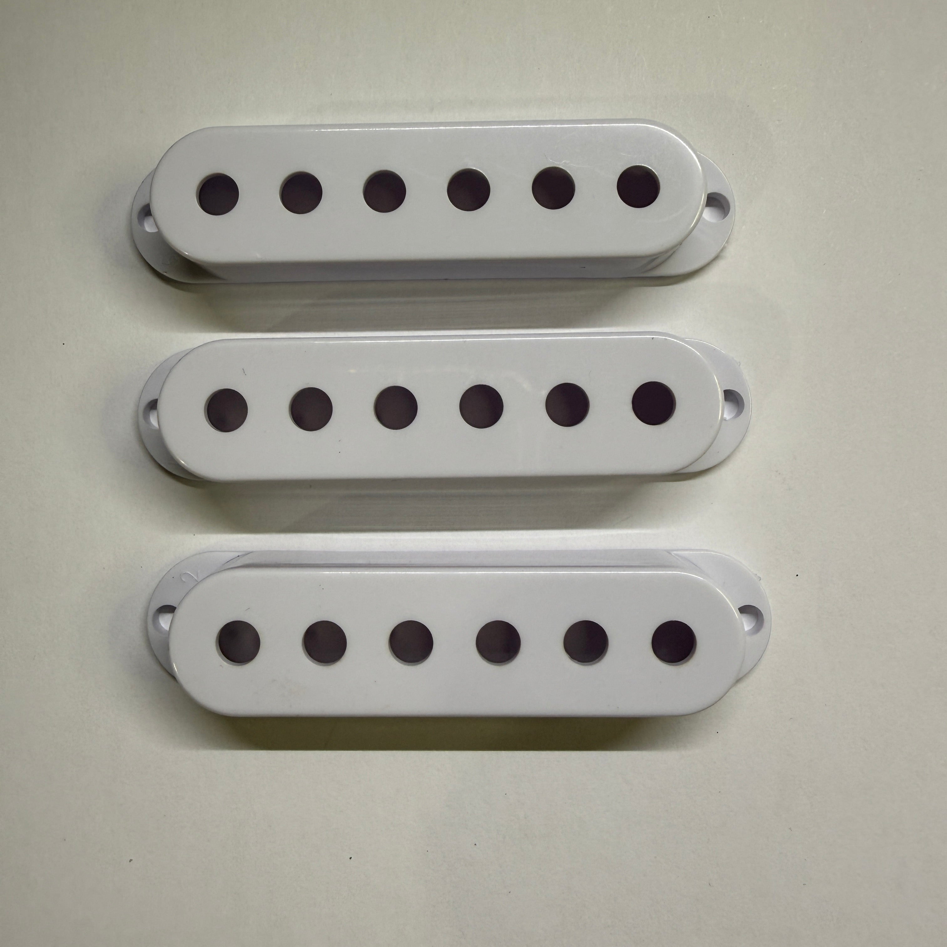 Single Coil Pickup Cover set (3 pc) for ST style guitar, Size 48mm, 50mm, 52mm, Colour Cream, Black, White