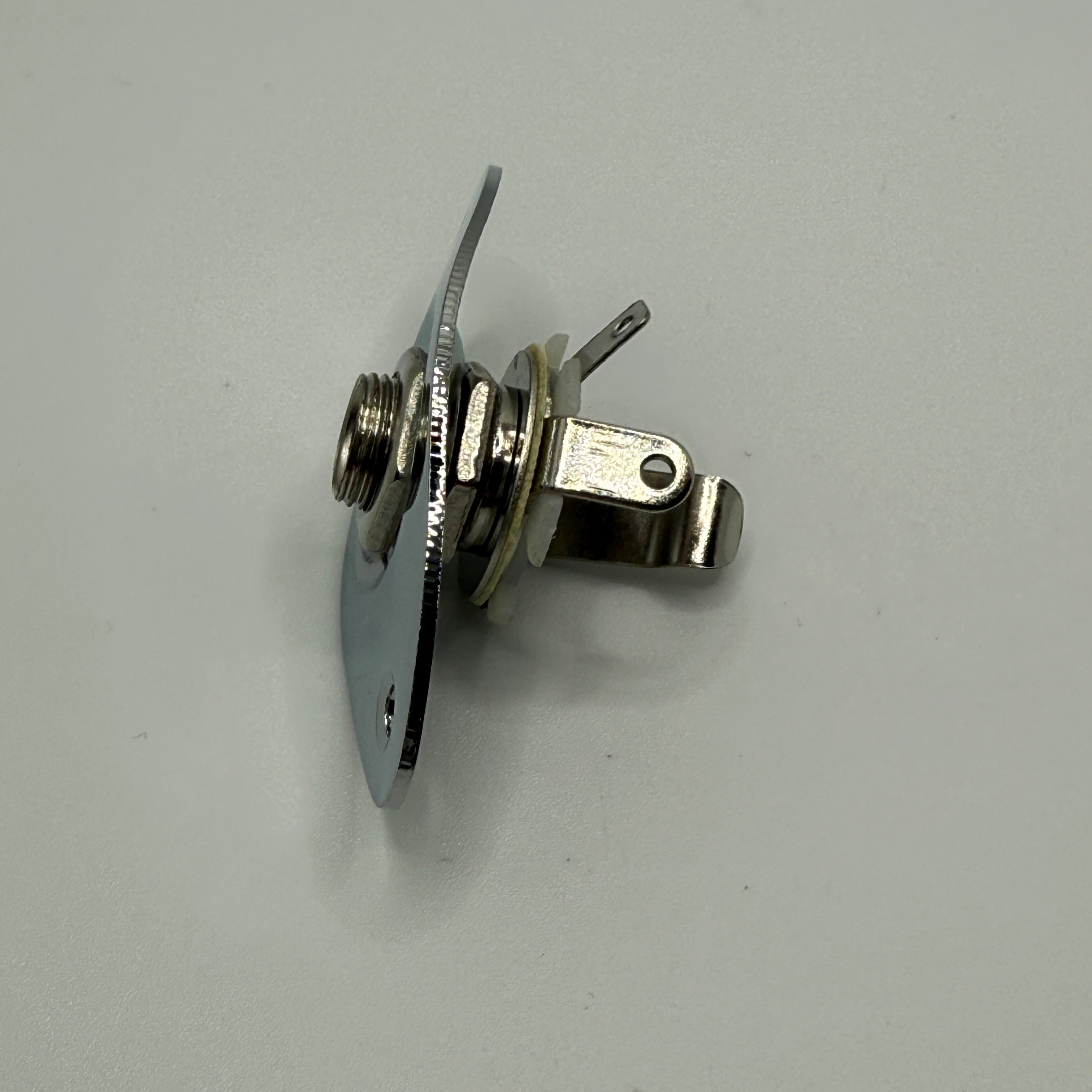 Guitar 6.35mm Output Jack Socket with Oval Cover