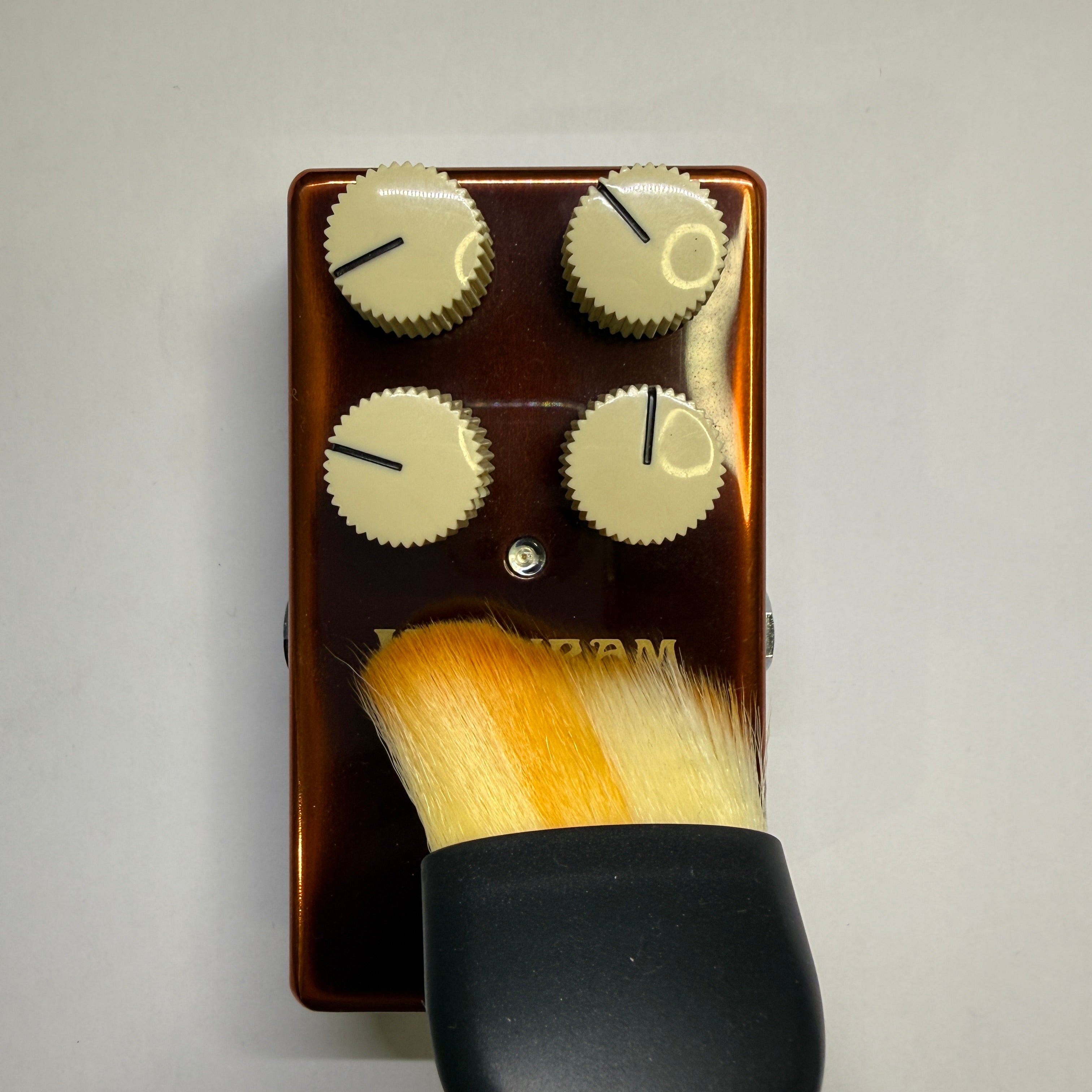 Professional Instrument Cleaning Brush for Guitar / Pedal / Gear