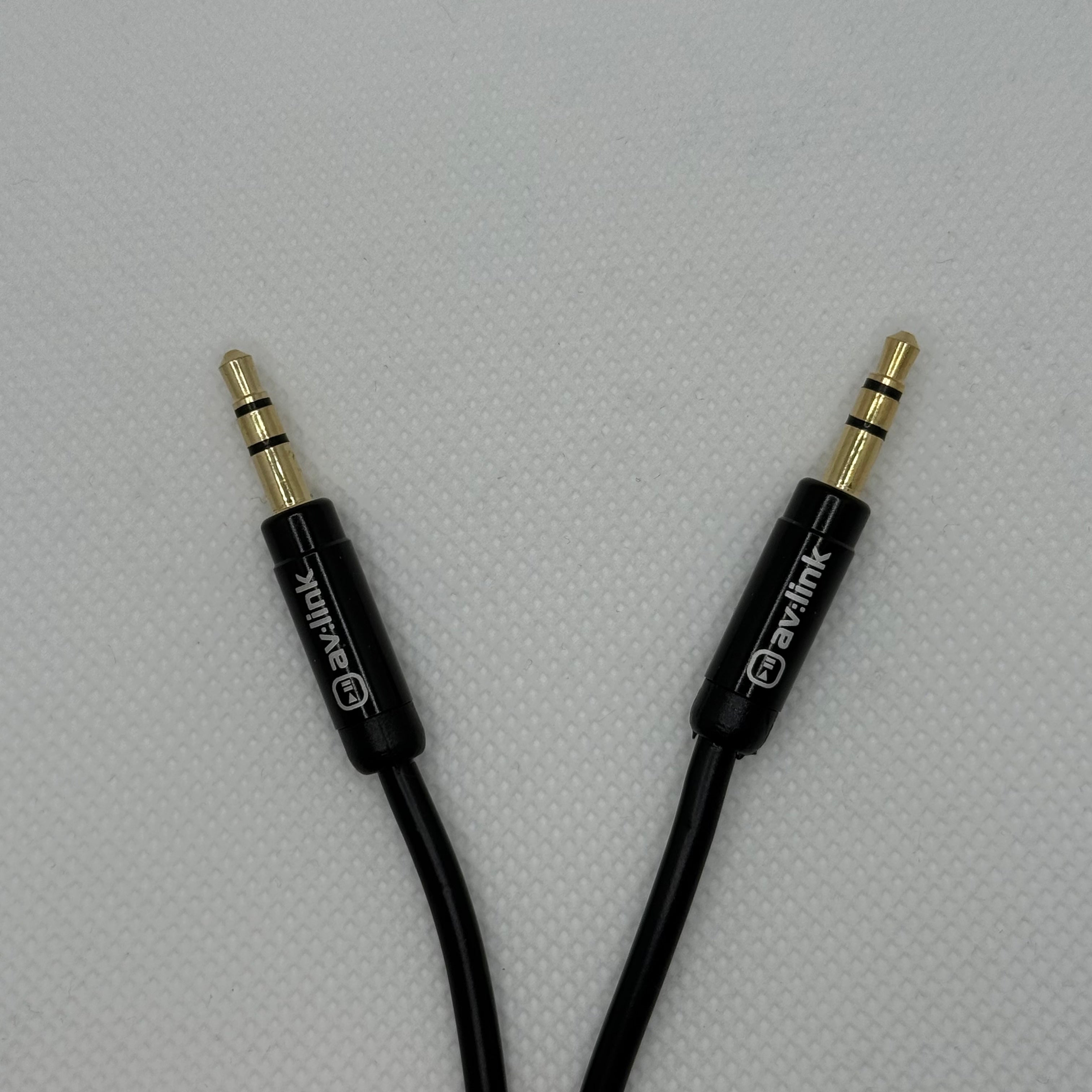av:link Precision 3.5mm Stereo Plug to 3.5mm Stereo Plug Leads